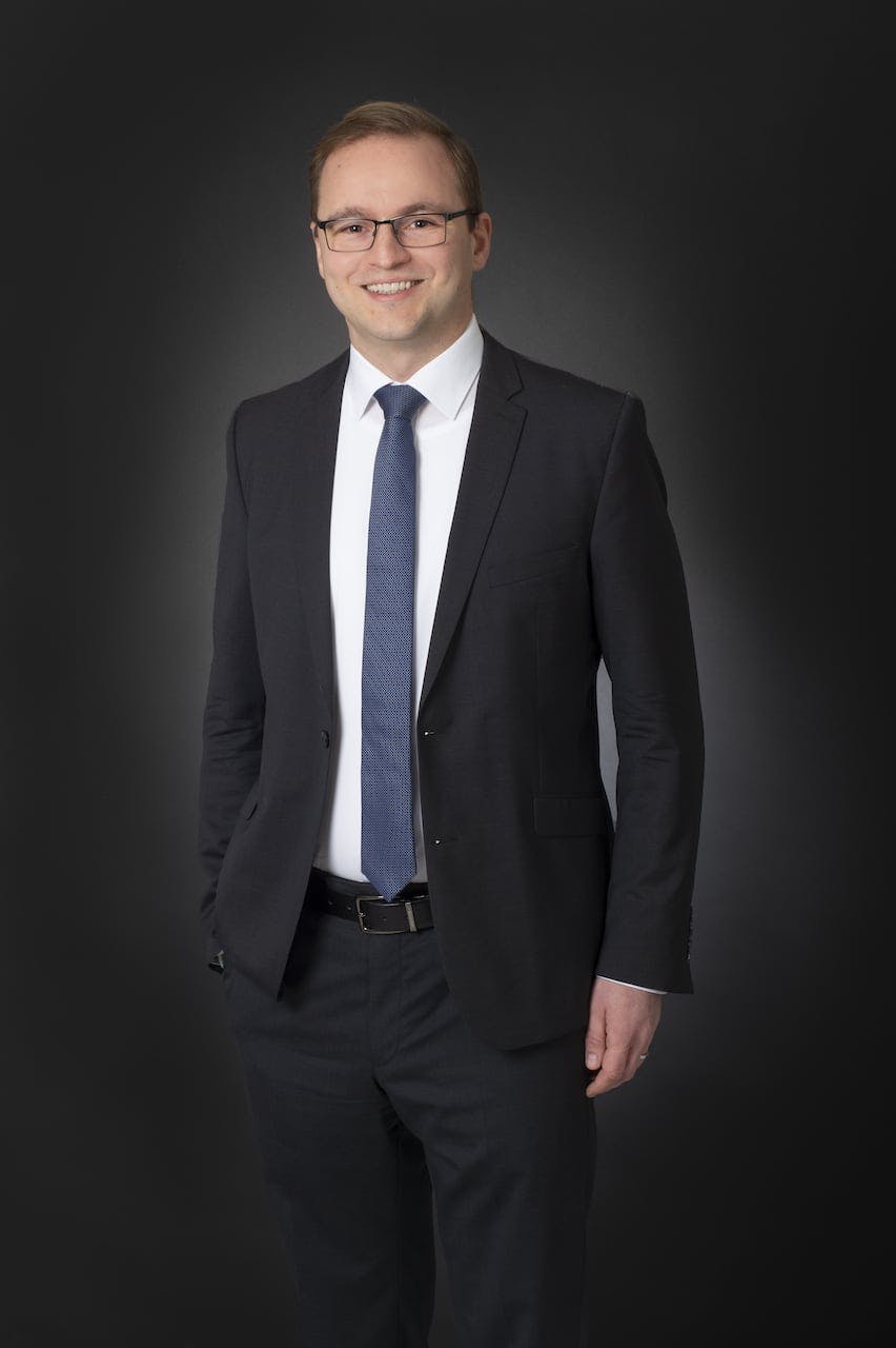 Director Maintenance Sales Thomas Gierlich